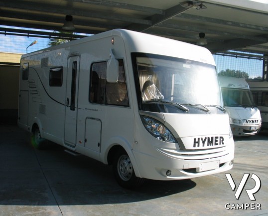 Hymer B 578: motorhome in offerta chilometri zero con letti gemelli posteriori e garage