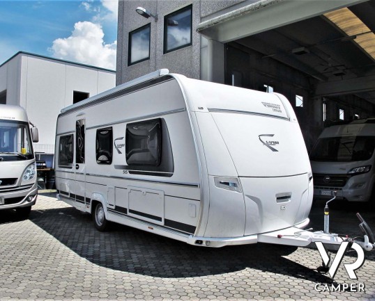 Fendt Saphir 515 SG - Caravan Roulotte con 4 posti letto, dotata di veranda, antenna tv, scambiatore bombole, moover. In visione da Italia VR a Druent